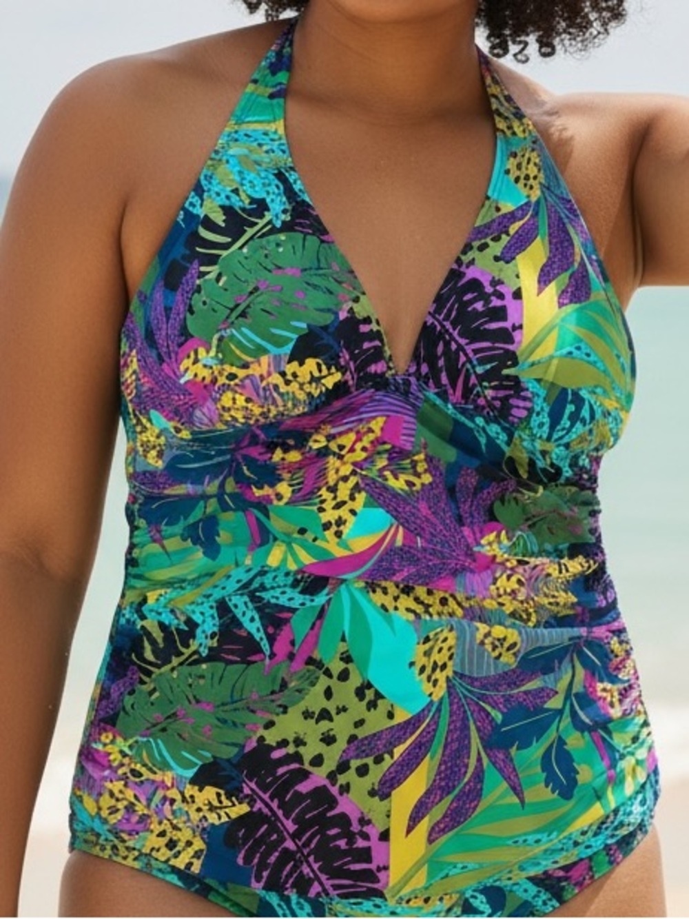 In to the bleu tankini top, size XXL, halter ties, foam cups, front lined,